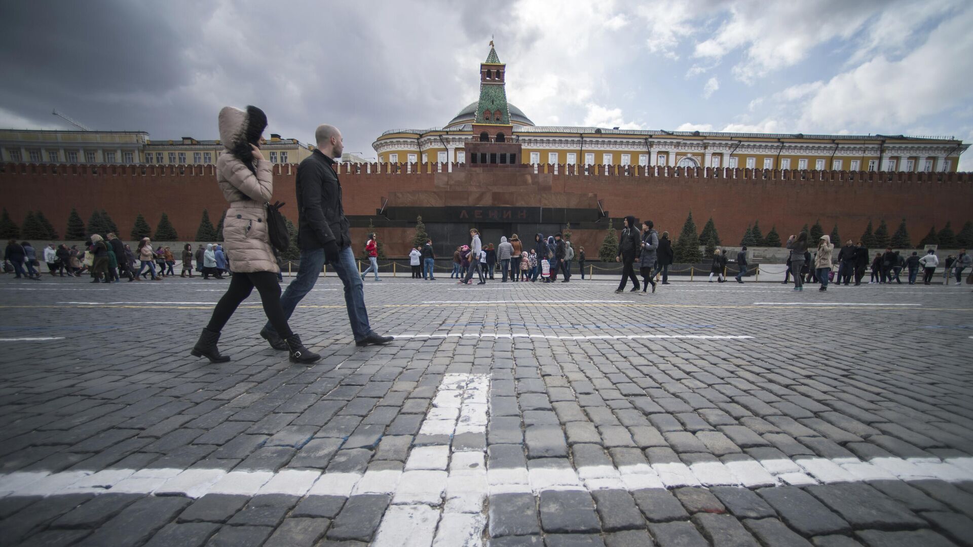 Американская семья срочно переехала в Россию после закона о смене пола