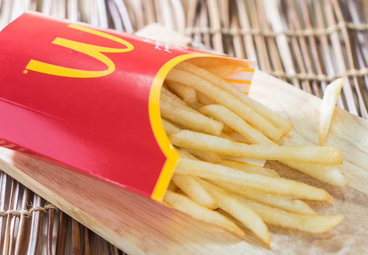 McDonalds установил рекламные щиты с ароматом картофеля фри